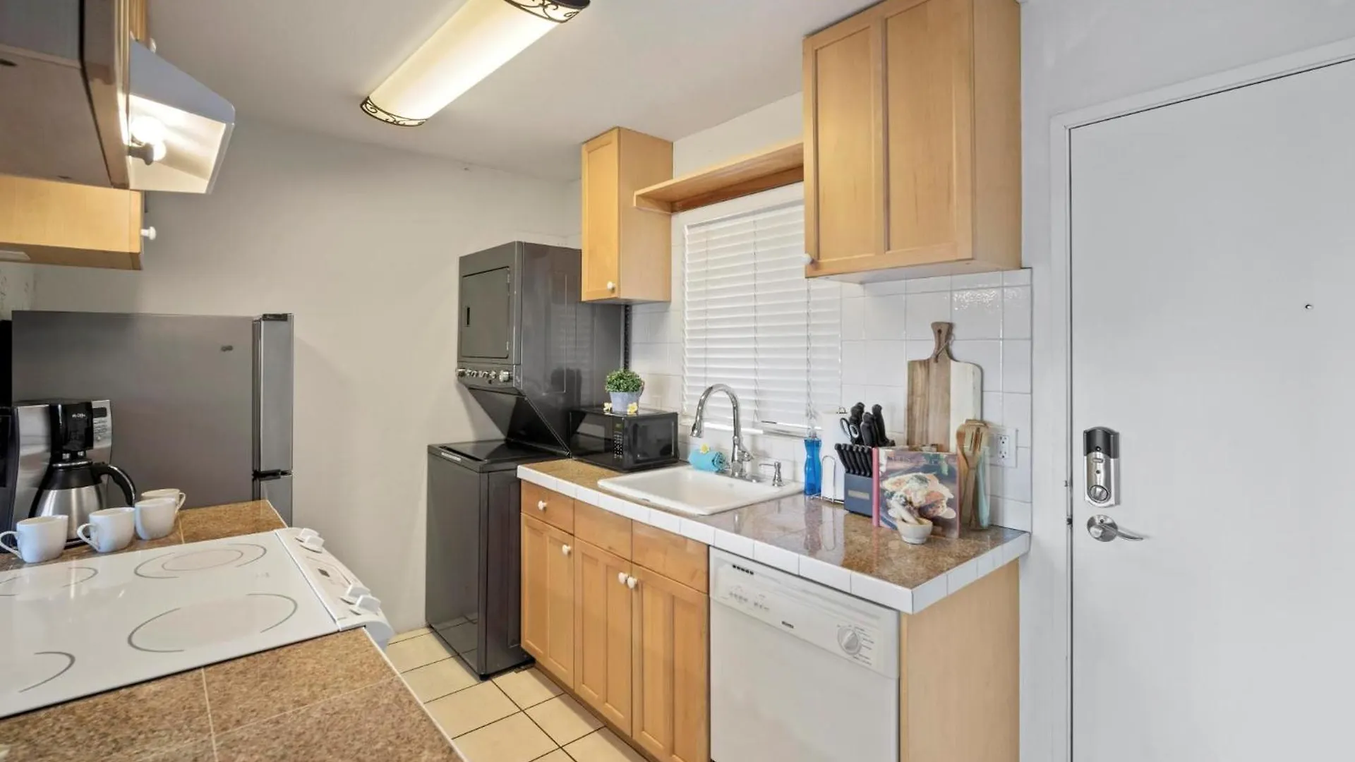 Apartment Charming 1Br Retreat In Heart Of Kihei - Steps From Charley Young Beach! United States