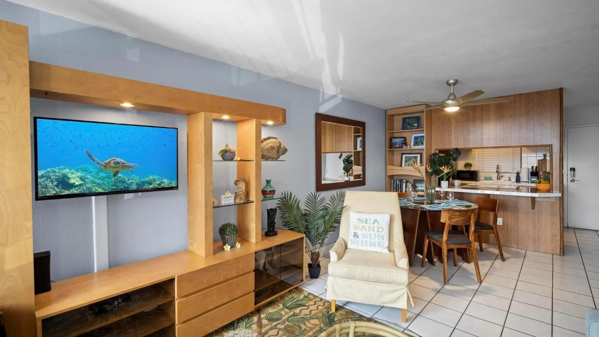 Apartment Charming 1Br Retreat In Heart Of Kihei - Steps From Charley Young Beach!